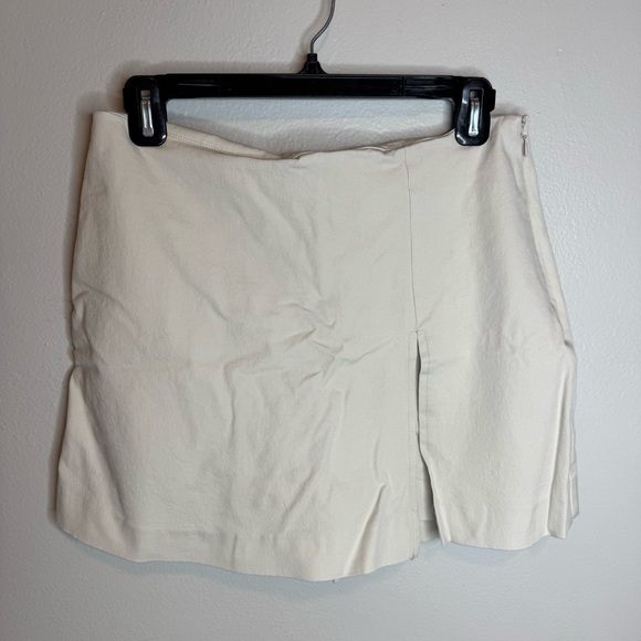 Boston Proper Pants - Boston Proper Ivory White Skort Skirt Shorts